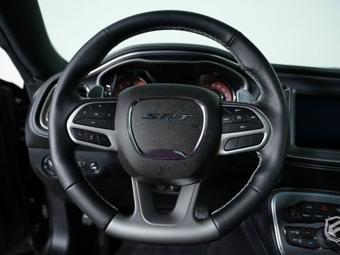 Used 2022 Dodge Challenger SRT Hellcat w/ Plus Package image 11