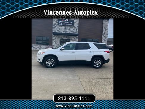 Used 2019 Chevrolet Traverse LT FWD image 1