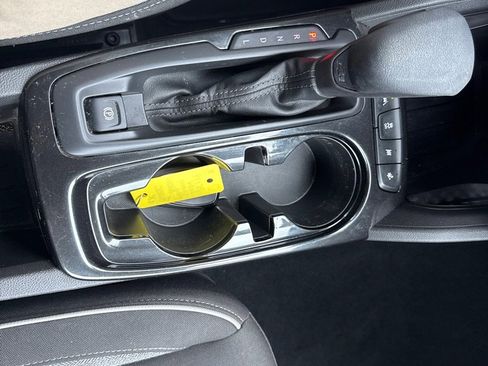 Used 2024 Chevrolet TrailBlazer LT w/ Driver Confidence Package image 24