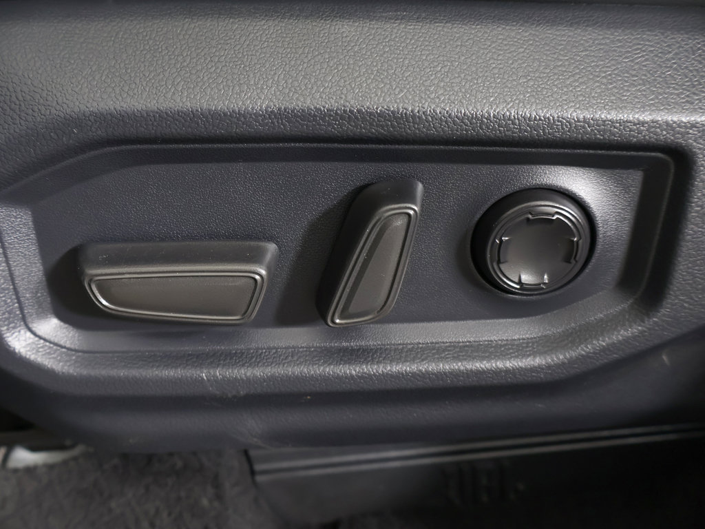 Used 2024 Toyota Tundra Capstone AWD/4WD image 38