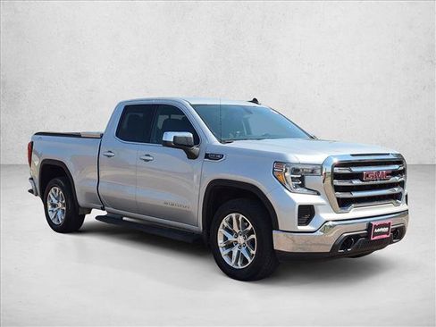 Used 2019 GMC Sierra 1500 SLE w/ SLE Value Package AWD/4WD image 3
