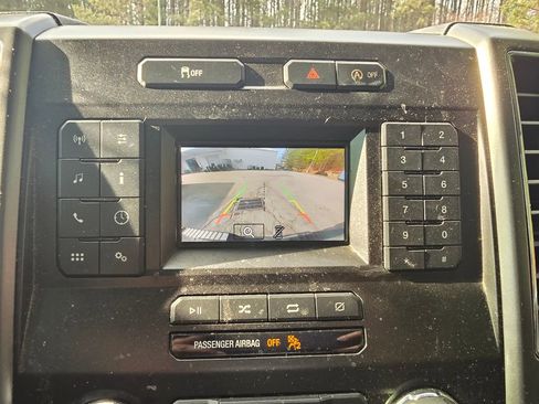 Used 2018 Ford F150 XLT image 12
