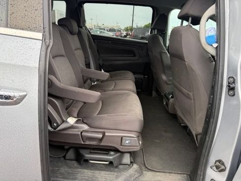Used 2019 Honda Odyssey EX image 13