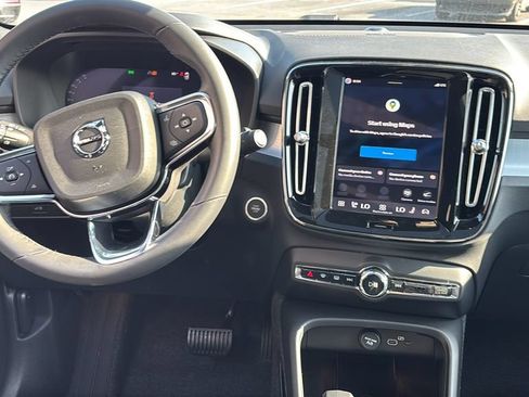 New 2026 Volvo XC40 B5 Ultra AWD/4WD image 7