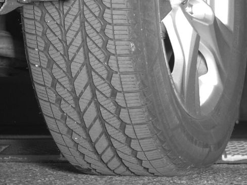 Used 2020 Toyota RAV4 LE w/ Carpet Mat Package image 12