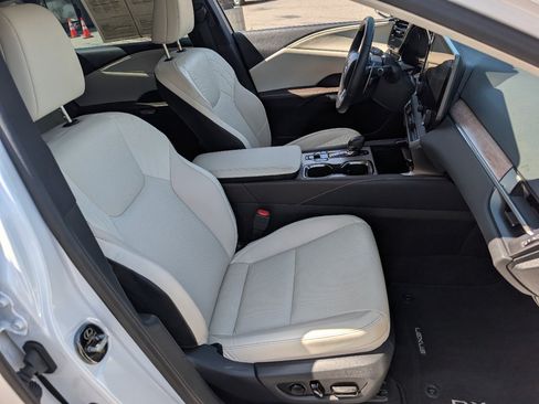 Used 2024 Lexus RX 350h w/ Convenience Package AWD/4WD image 8