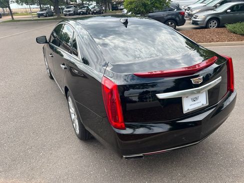 Used 2017 Cadillac XTS Luxury FWD image 3
