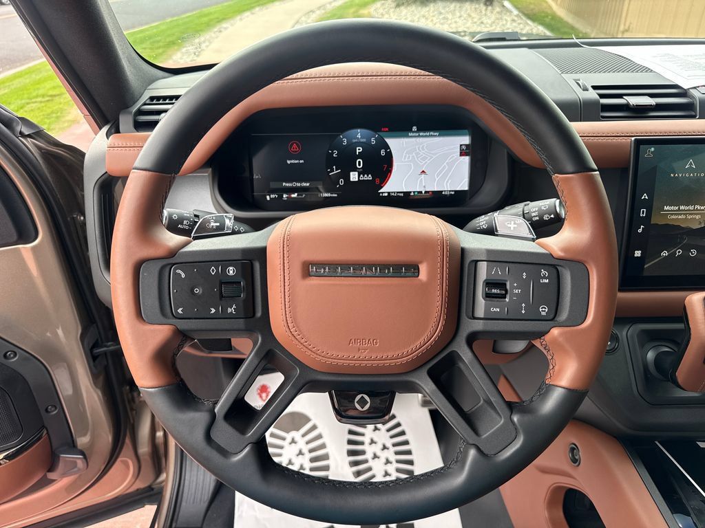 Used 2025 Land Rover Defender 110 AWD/4WD image 16