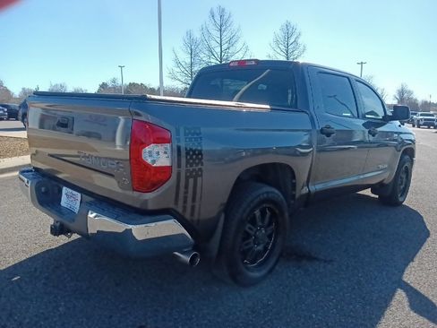 Used 2016 Toyota Tundra SR5 image 3