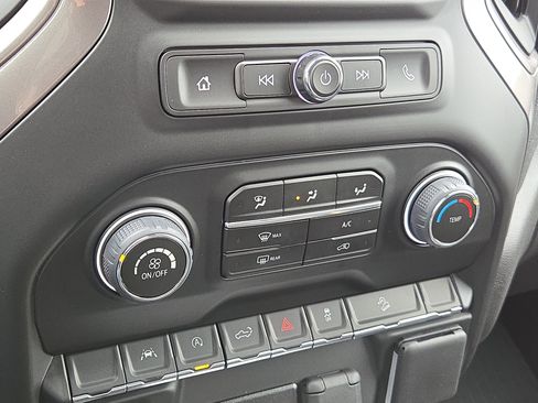 New 2026 Chevrolet Silverado 1500 Custom Trail Boss w/ Dark Appearance Package image 27