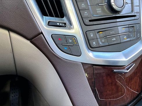 Used 2012 Cadillac SRX Luxury image 23