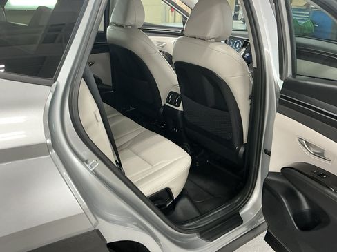 Certified 2024 Hyundai Tucson Limited AWD/4WD image 15