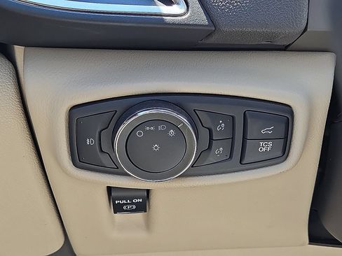 Used 2019 Lincoln Nautilus Reserve FWD image 26