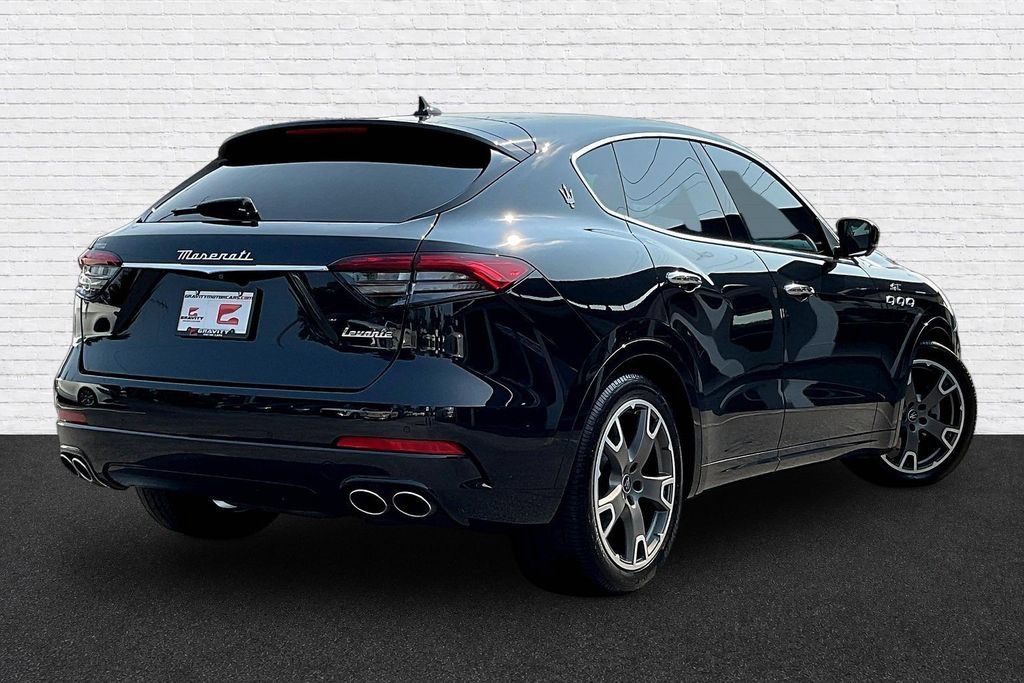 Used 2023 Maserati Levante GT AWD/4WD image 6