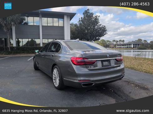 Used 2016 BMW 740i image 3