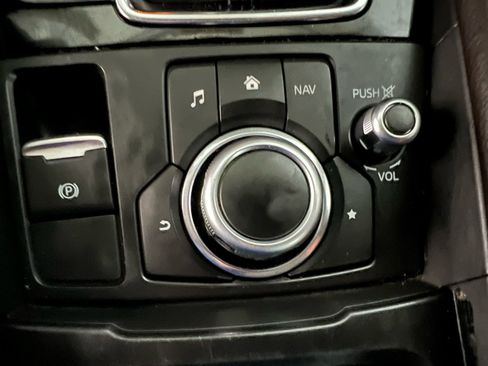 Used 2017 MAZDA MAZDA3 Touring image 27