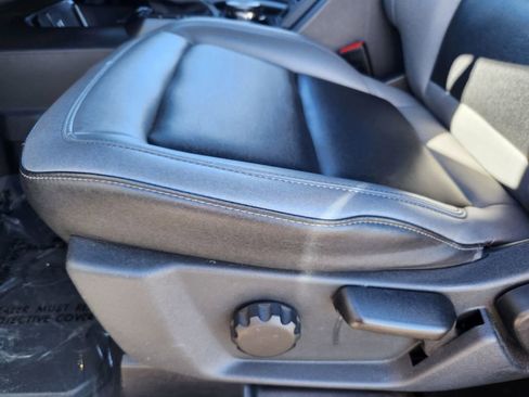 Used 2024 Ford Bronco Black Diamond image 15