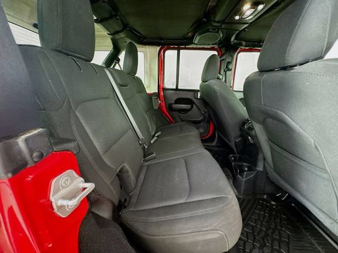 Used 2023 Jeep Wrangler Unlimited Sport AWD/4WD image 31