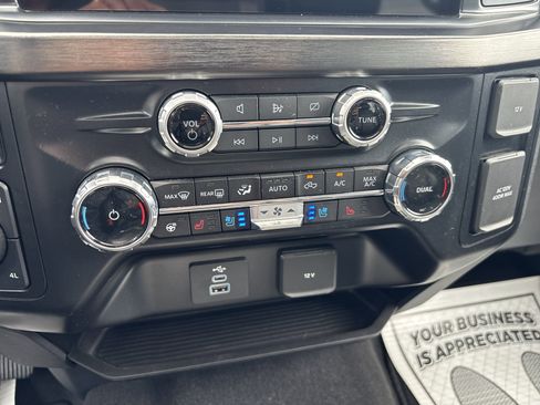 Used 2024 Ford F350 Lariat w/ Camper Package image 25