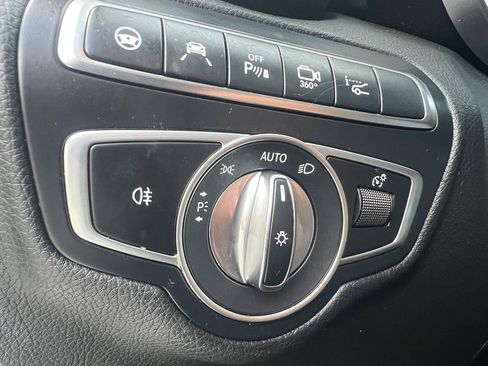 Used 2018 Mercedes-Benz GLC 300 4MATIC Coupe image 25