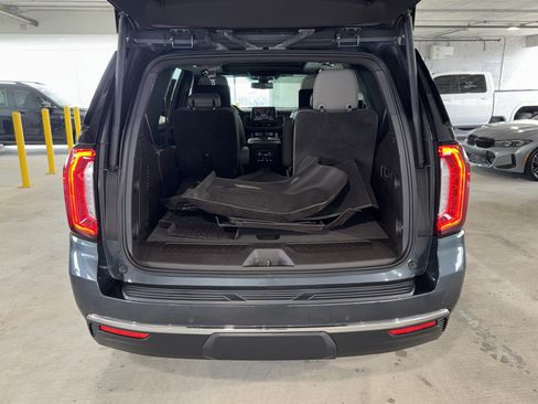 Used 2021 GMC Yukon SLT w/ SLT Luxury Plus Package RWD image 14