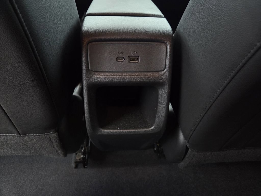 Used 2025 Chevrolet Trax LT FWD image 20