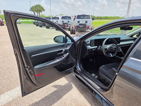 Used 2024 Hyundai Sonata SEL FWD image 11
