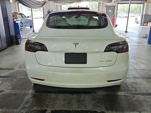 Used 2022 Tesla Model 3 Long Range AWD/4WD image 5