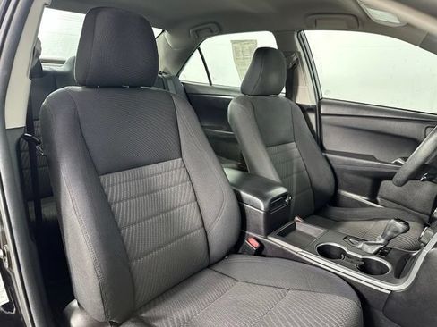 Used 2016 Toyota Camry LE FWD image 26