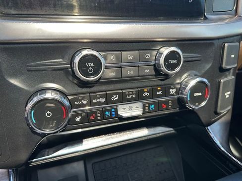Used 2024 Ford F150 King Ranch w/ FX4 Off-Road Package image 19