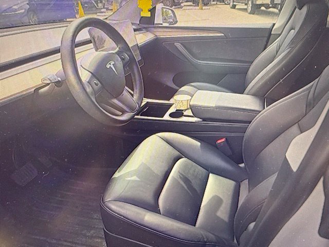 Used 2023 Tesla Model Y Long Range AWD/4WD image 5