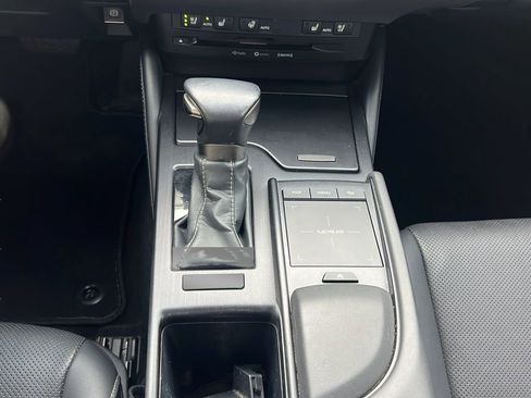 Used 2019 Lexus ES 350 w/ Premium Package FWD image 14