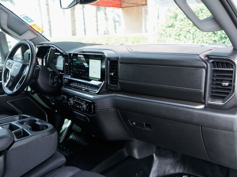 Used 2024 Chevrolet Silverado 3500 LT w/ Convenience Package image 34