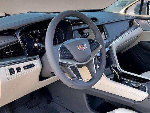 New 2026 Cadillac XT5 Premium Luxury w/ LPO, Floor Liner Package image 6