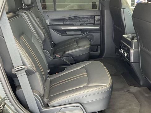 Used 2022 Ford Expedition Platinum AWD/4WD image 13