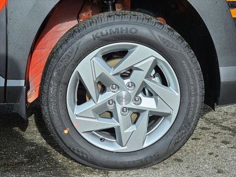 New 2026 Hyundai Kona SE AWD/4WD image 9