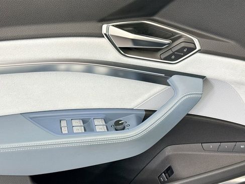 Certified 2023 Audi e-tron Prestige w/ Prestige Package AWD/4WD image 22