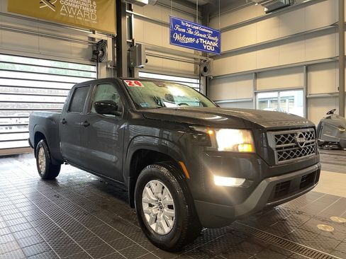 Used 2024 Nissan Frontier SV w/ Technology Package AWD/4WD image 1
