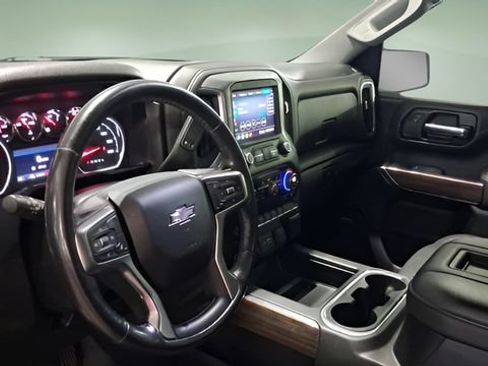 Used 2020 Chevrolet Silverado 1500 LT Trail Boss AWD/4WD image 27