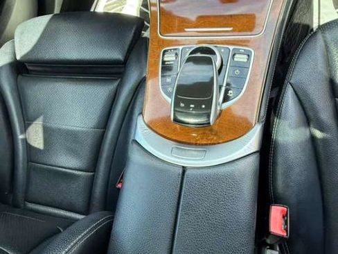 Used 2017 Mercedes-Benz GLC 300 image 8