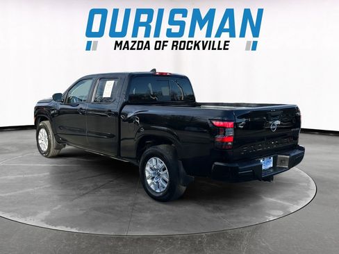 Used 2024 Nissan Frontier SV image 4