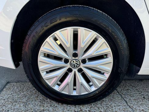 Used 2019 Volkswagen Jetta S w/ Driver Assistance Package image 9