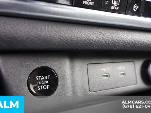 Used 2024 Nissan Rogue SV FWD image 37