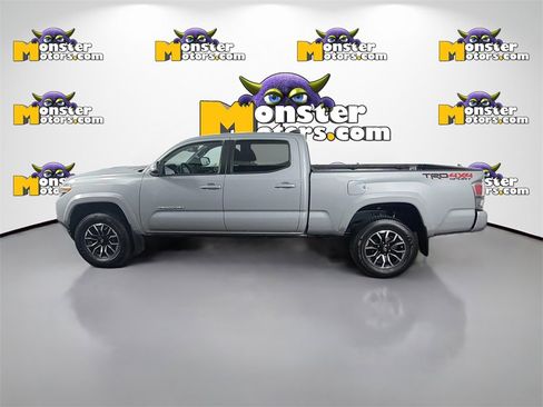 Used 2020 Toyota Tacoma TRD Sport image 8