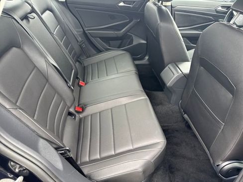 Certified 2024 Volkswagen Jetta SE image 31