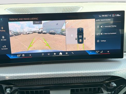 Used 2025 BMW 330i Sedan image 33