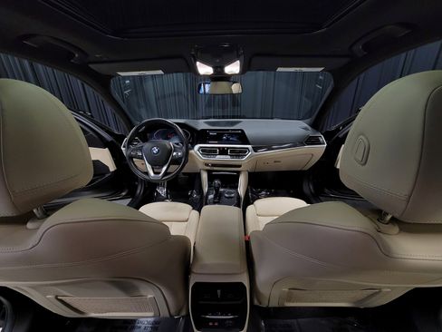 Used 2019 BMW 330i xDrive Sedan w/ Convenience Package image 2