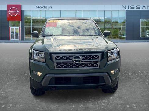 Certified 2022 Nissan Frontier SV AWD/4WD image 2