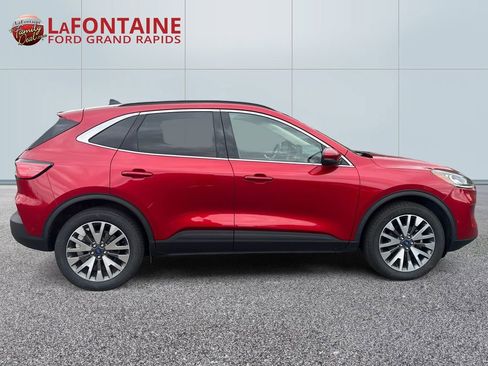Used 2020 Ford Escape Titanium AWD/4WD image 8