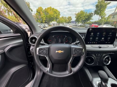 Used 2026 Chevrolet Blazer LT FWD image 30